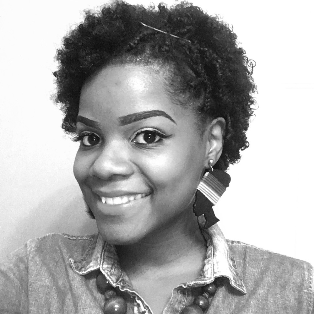 Meet your Posher, Lena